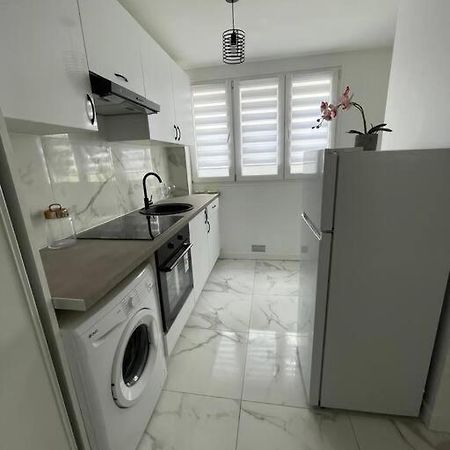 Appartement 2 Pieces, Salon Et Chambre, 44M2 Refait A Neuf Кліші Екстер'єр фото
